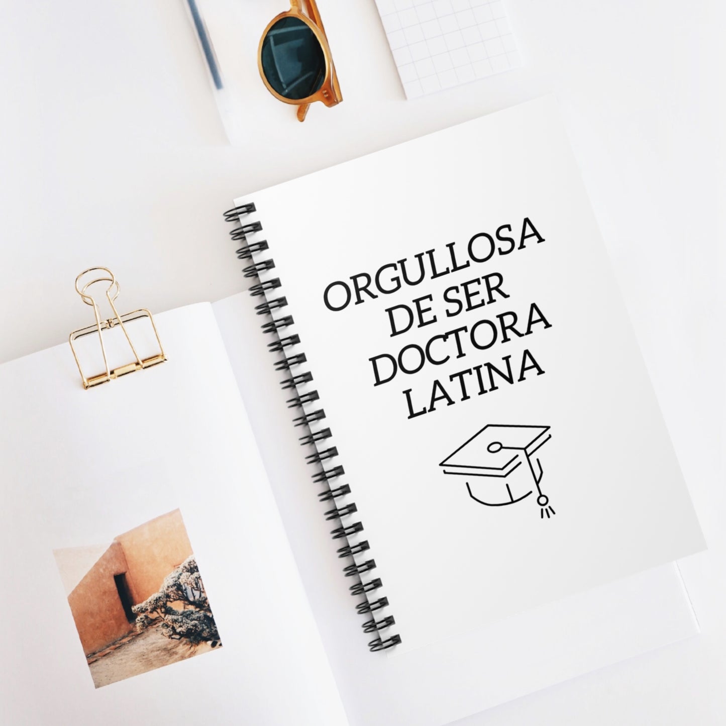 Orgullosa de Ser Doctora Latina - Spiral Notebook
